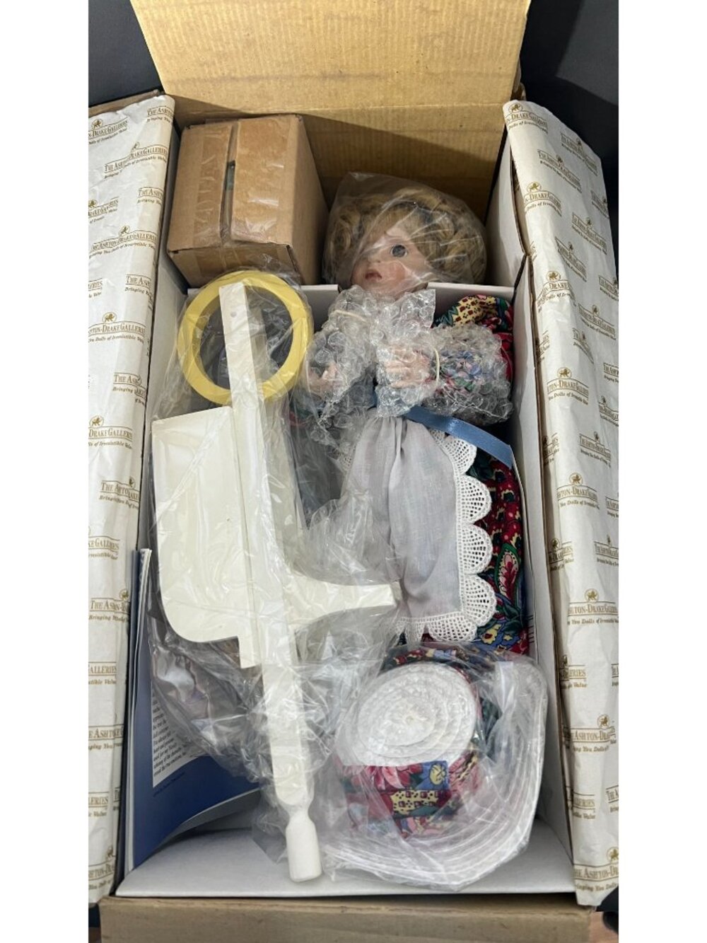 Ashton-Drake Galleries Mary Mary Quite Contrary Doll Porcelain Box
